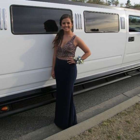 Elle Wilde Prom Dress - Picture 1 of 6